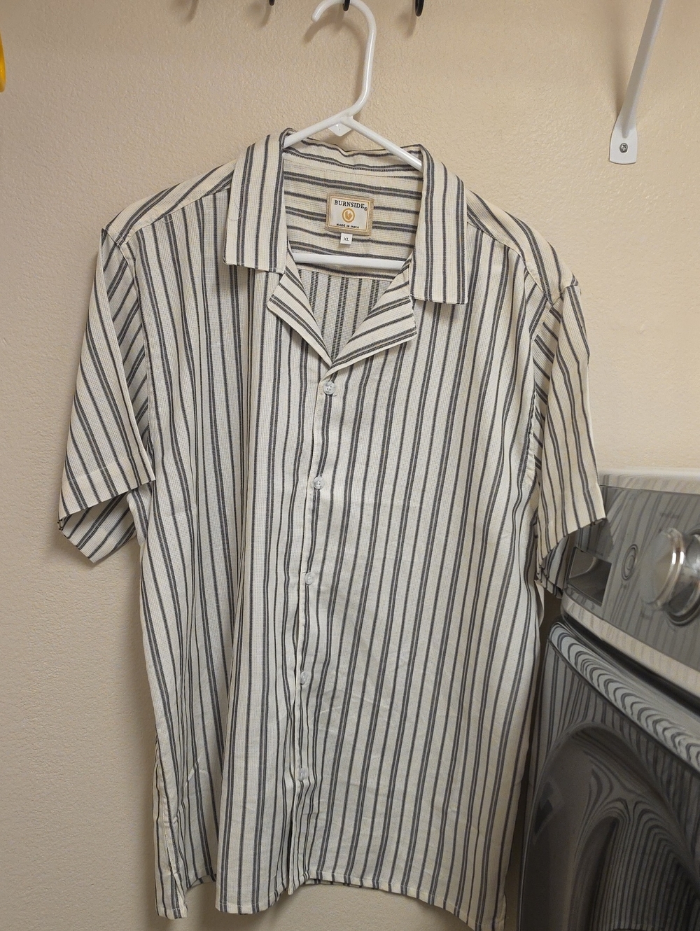 Burnside Cream Short-Sleeve Vertical Stripe Button-Down Shirt